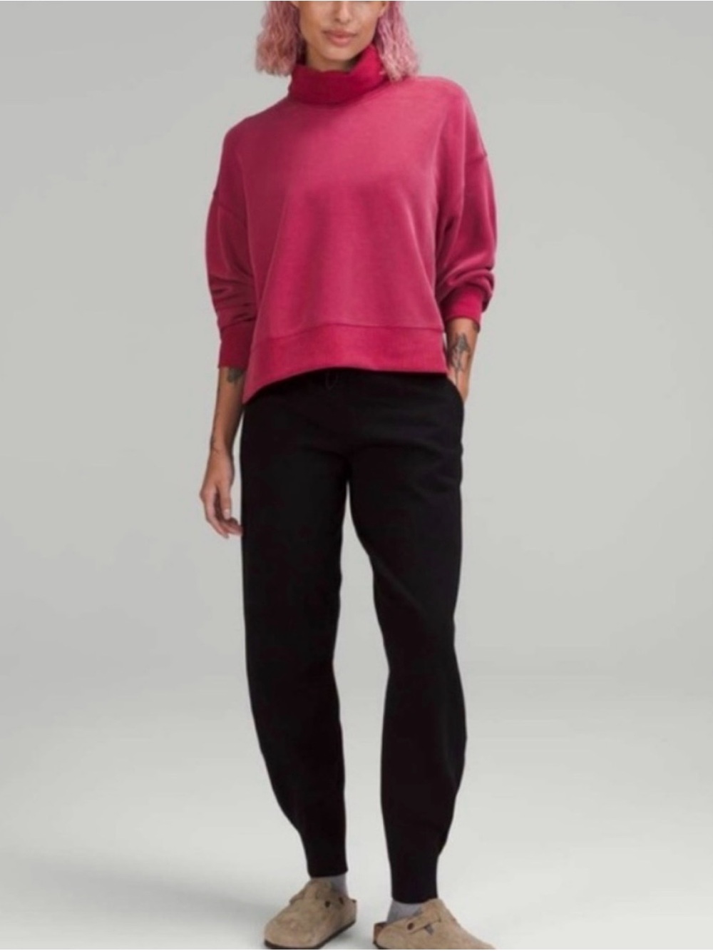 Lululemon Softstreme Turtleneck Pullover Size 10 Pomegranate Pink Athleisure